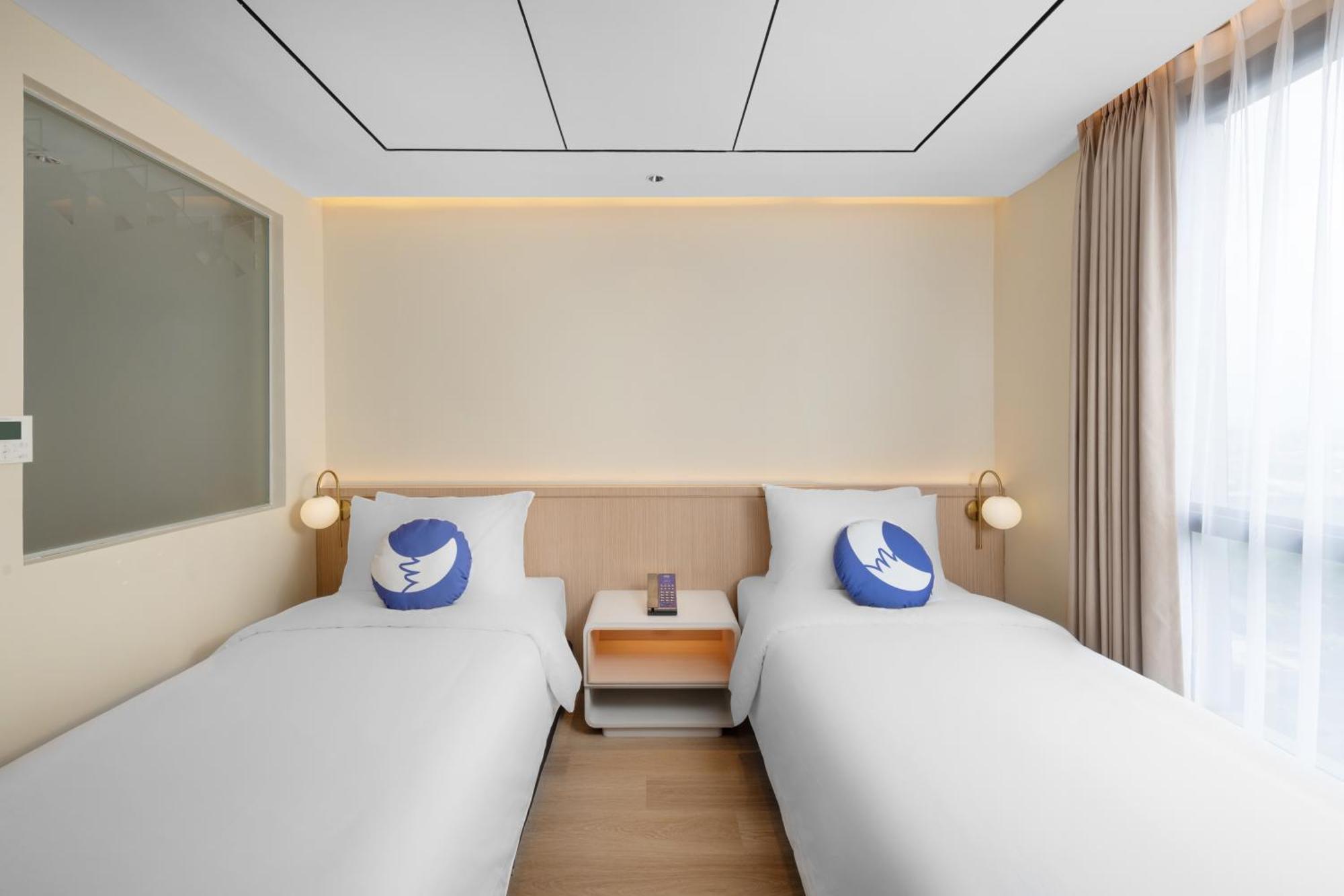 Fox Lite Hotel Majalaya Bojong  エクステリア 写真
